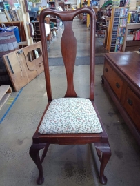 Dining chair 